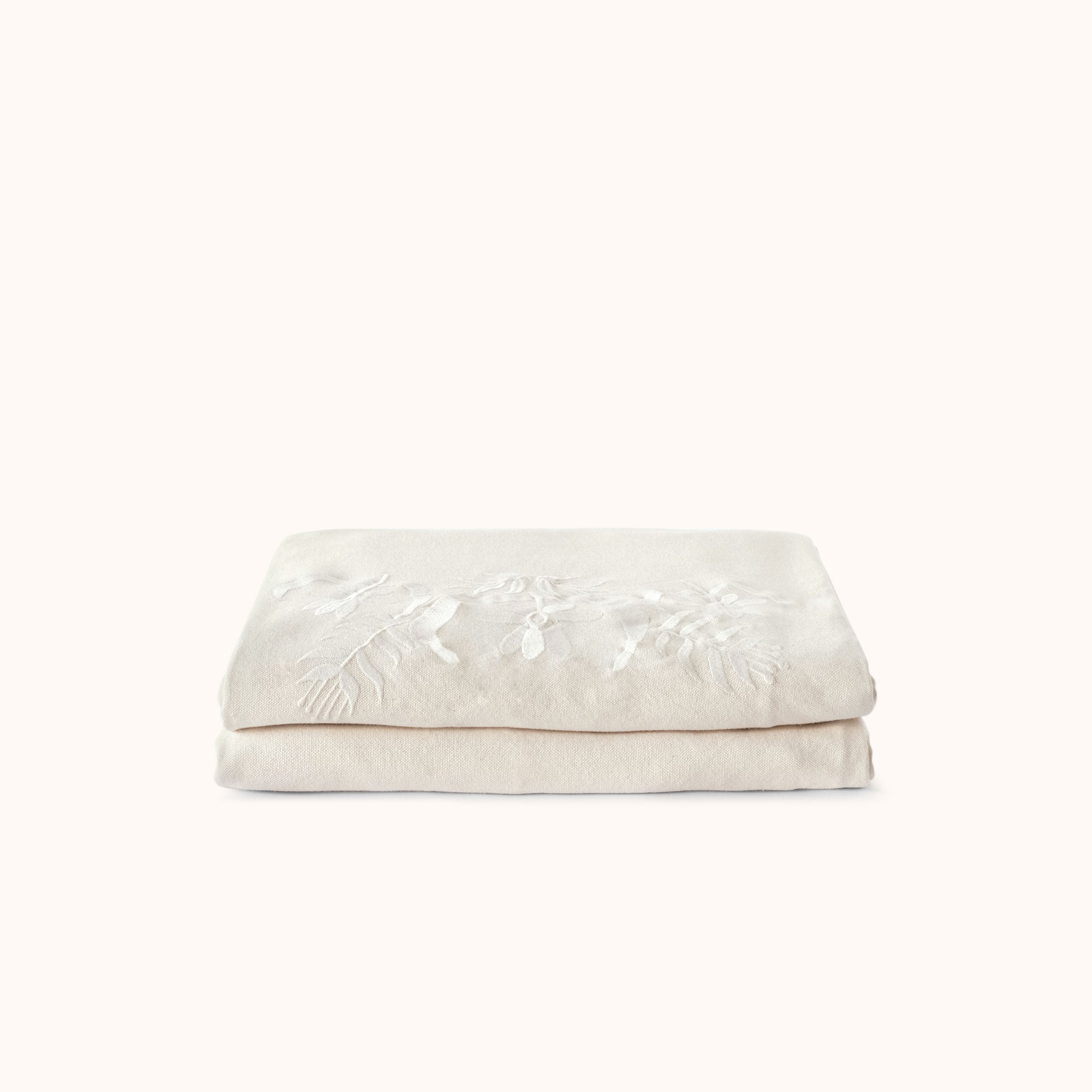 Marta Coverlet - Natural / Soft White, Full/Queen