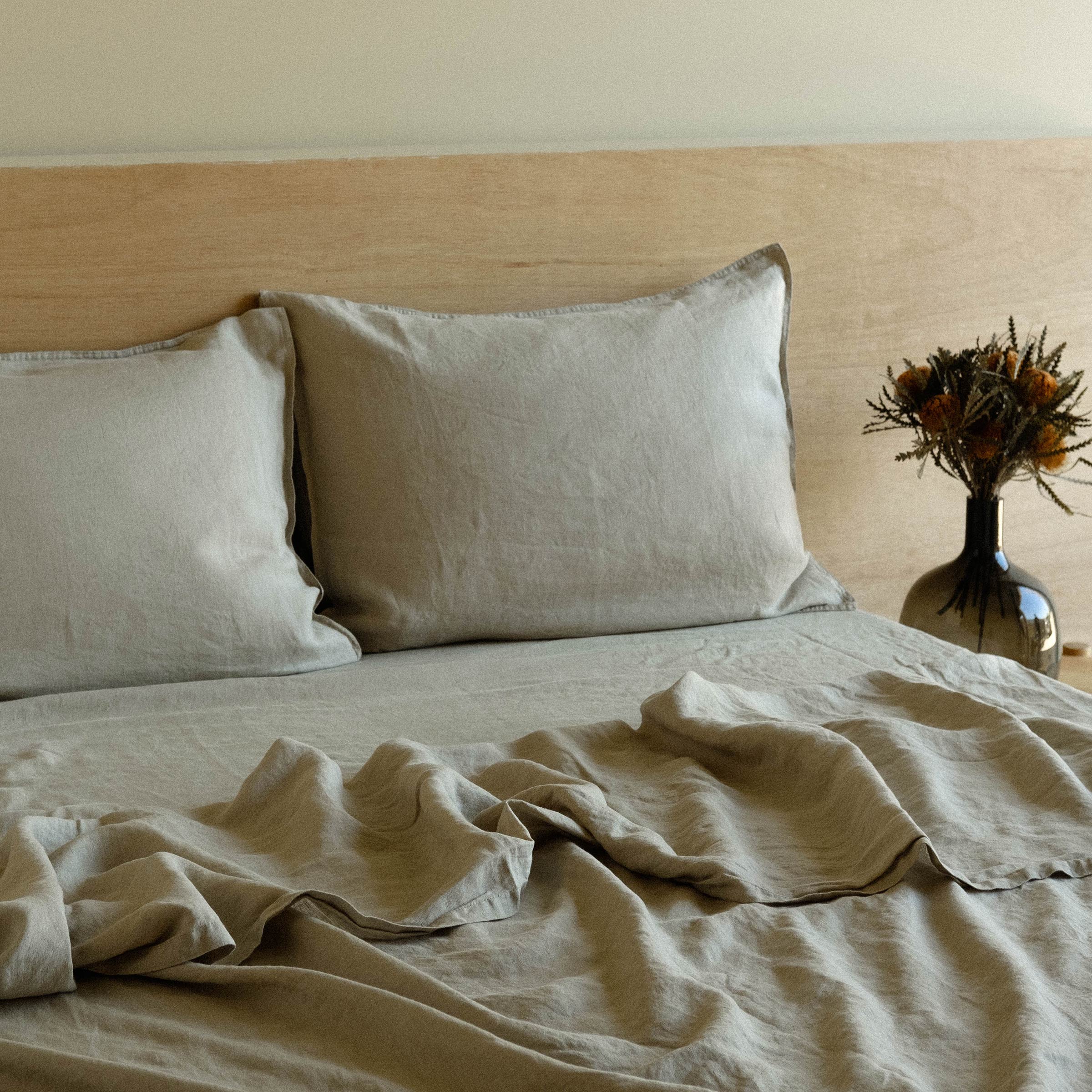 Morrow Soft Goods Heirloom Linen Fitted Sheet